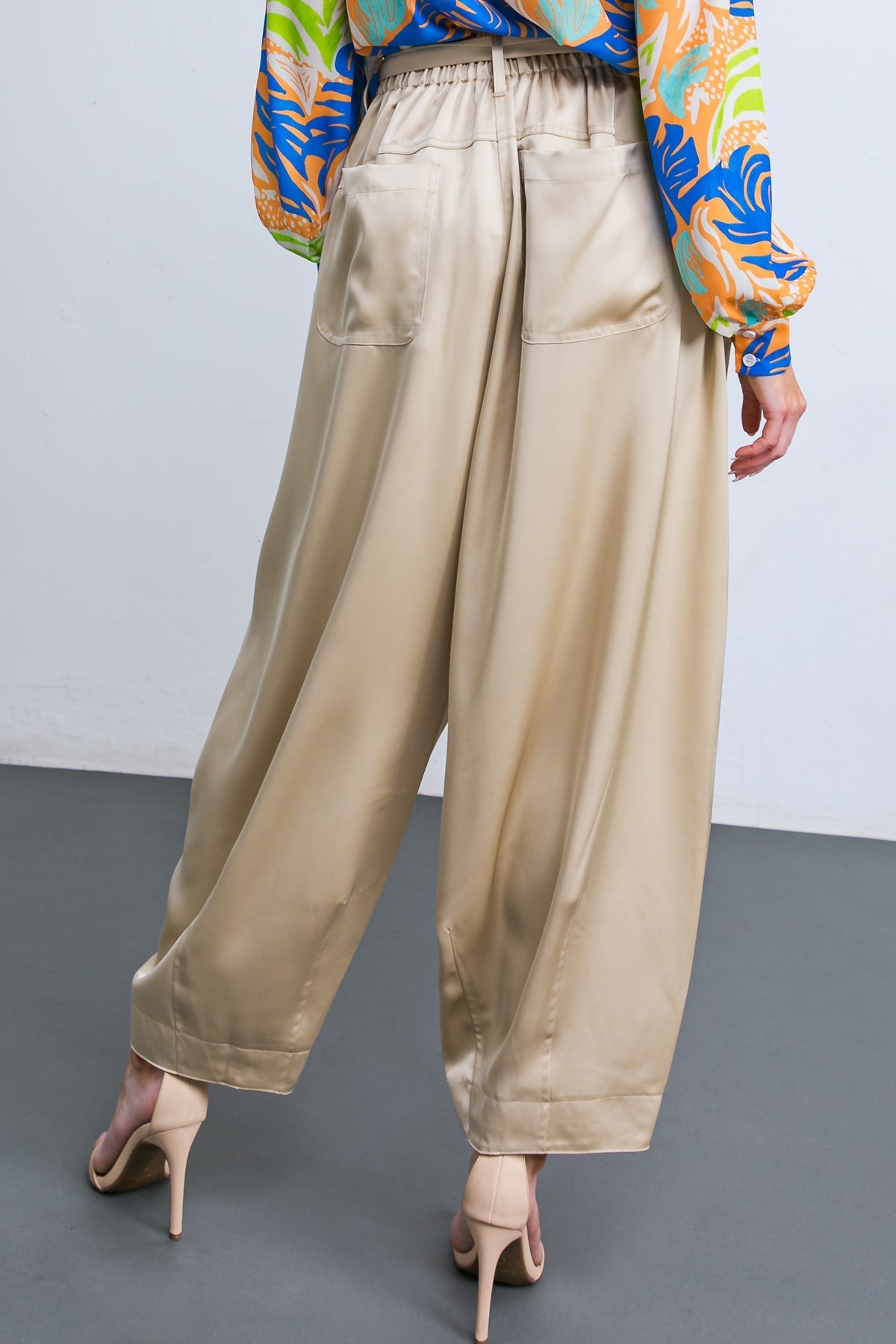 POWERFUL CHARM WOVEN SATIN PANTS Flying Tomato